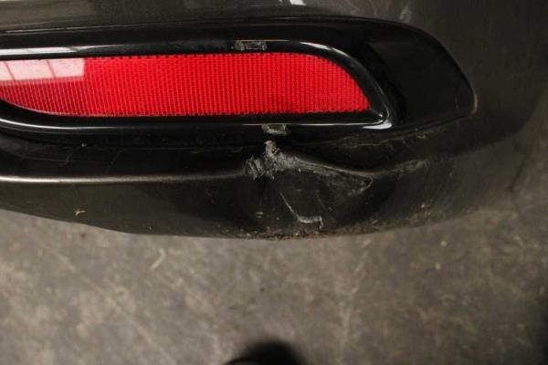 PARE CHOC ARRIERE TOYOTA AURIS 5PORTES 2015+ - Vue 3